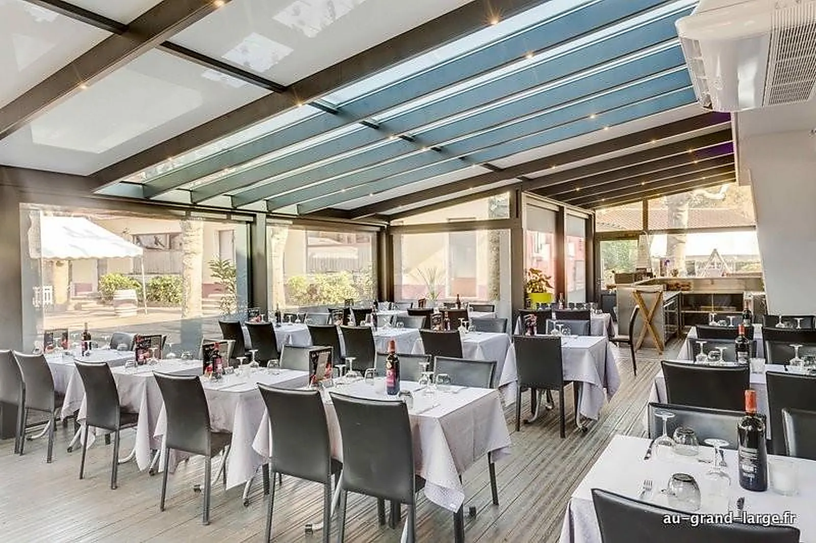 Lieux événementiels, AU GRAND LARGE