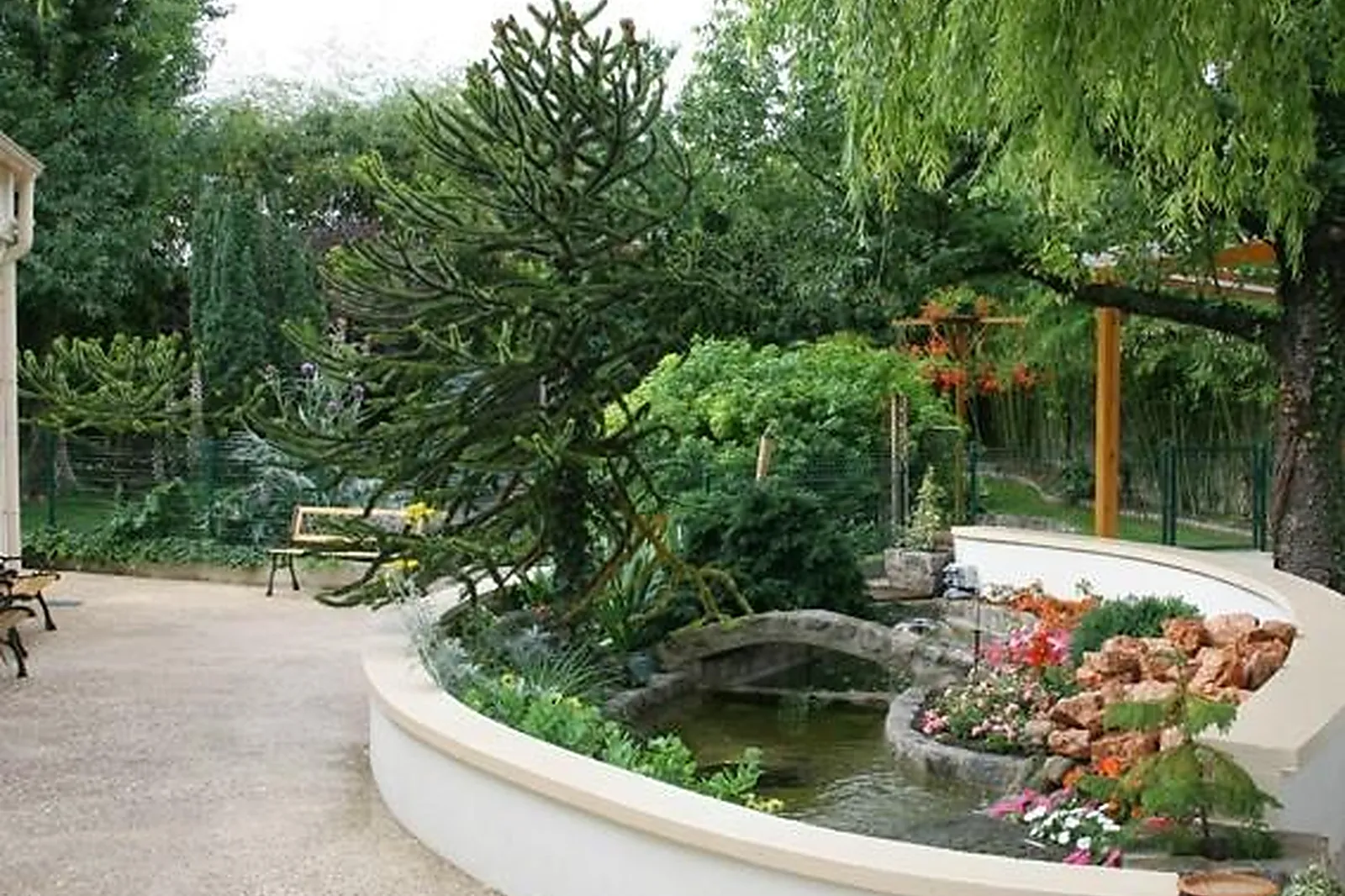 Lieux événementiels, AU JARDIN DES SAULES