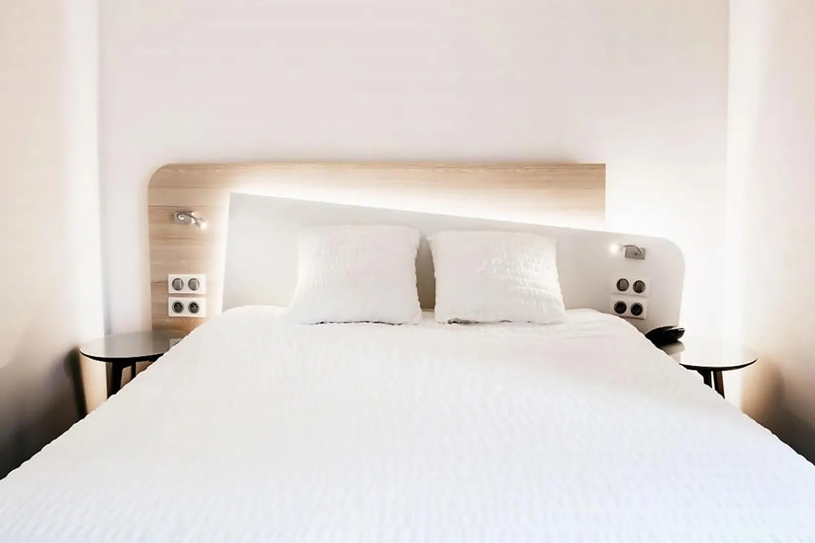 Lieux événementiels, AU LION ROUGE