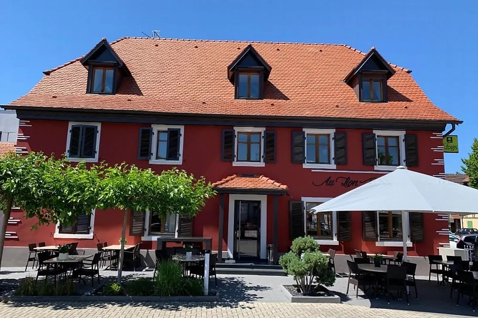 Lieux événementiels, AU LION ROUGE