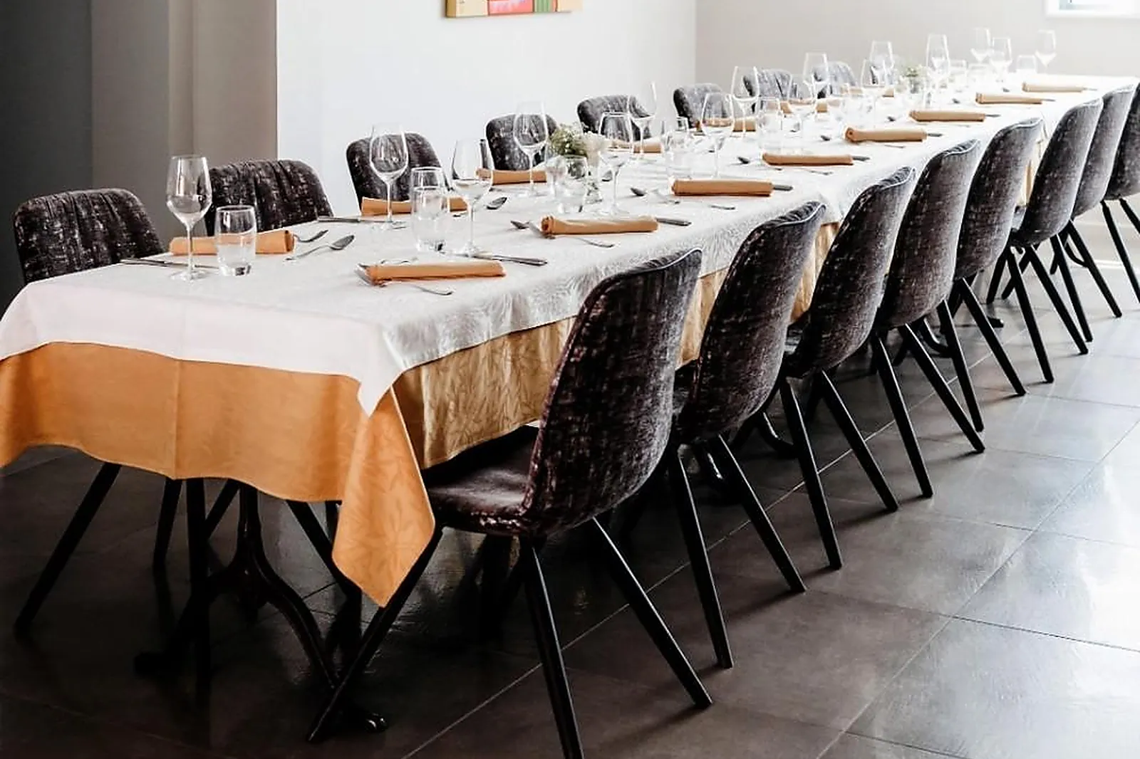 Lieux événementiels, AU LION ROUGE