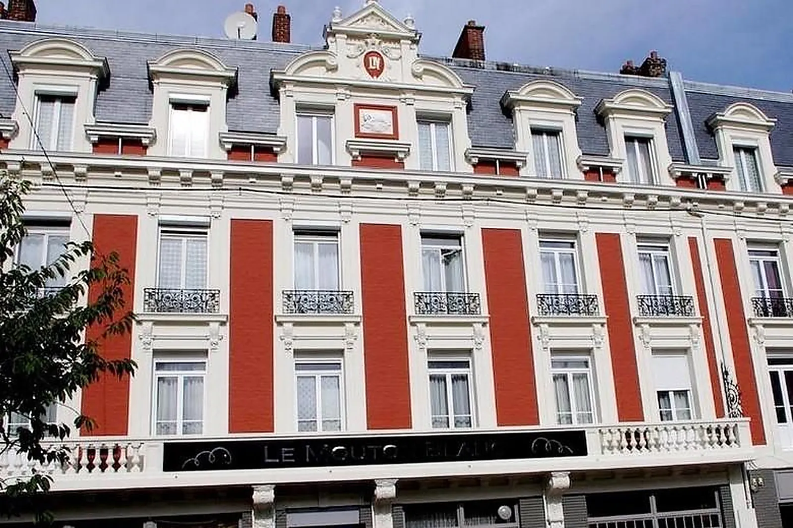 Lieux événementiels, AU MOUTON BLANC