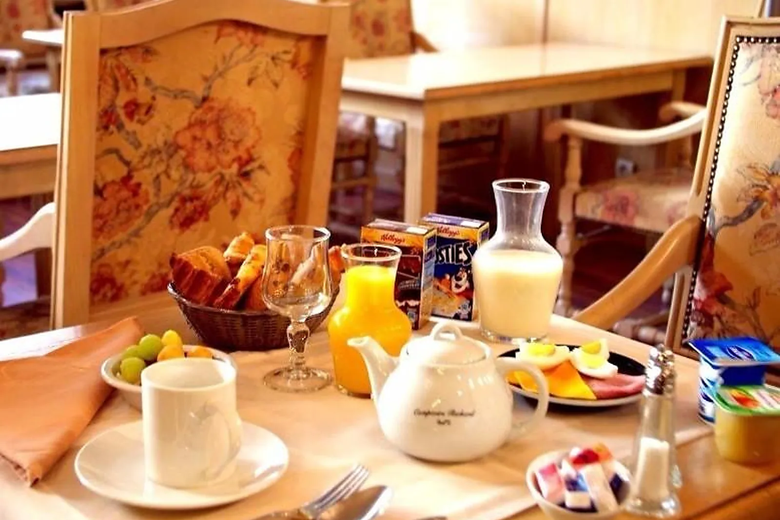 Lieux événementiels, AU MOUTON BLANC