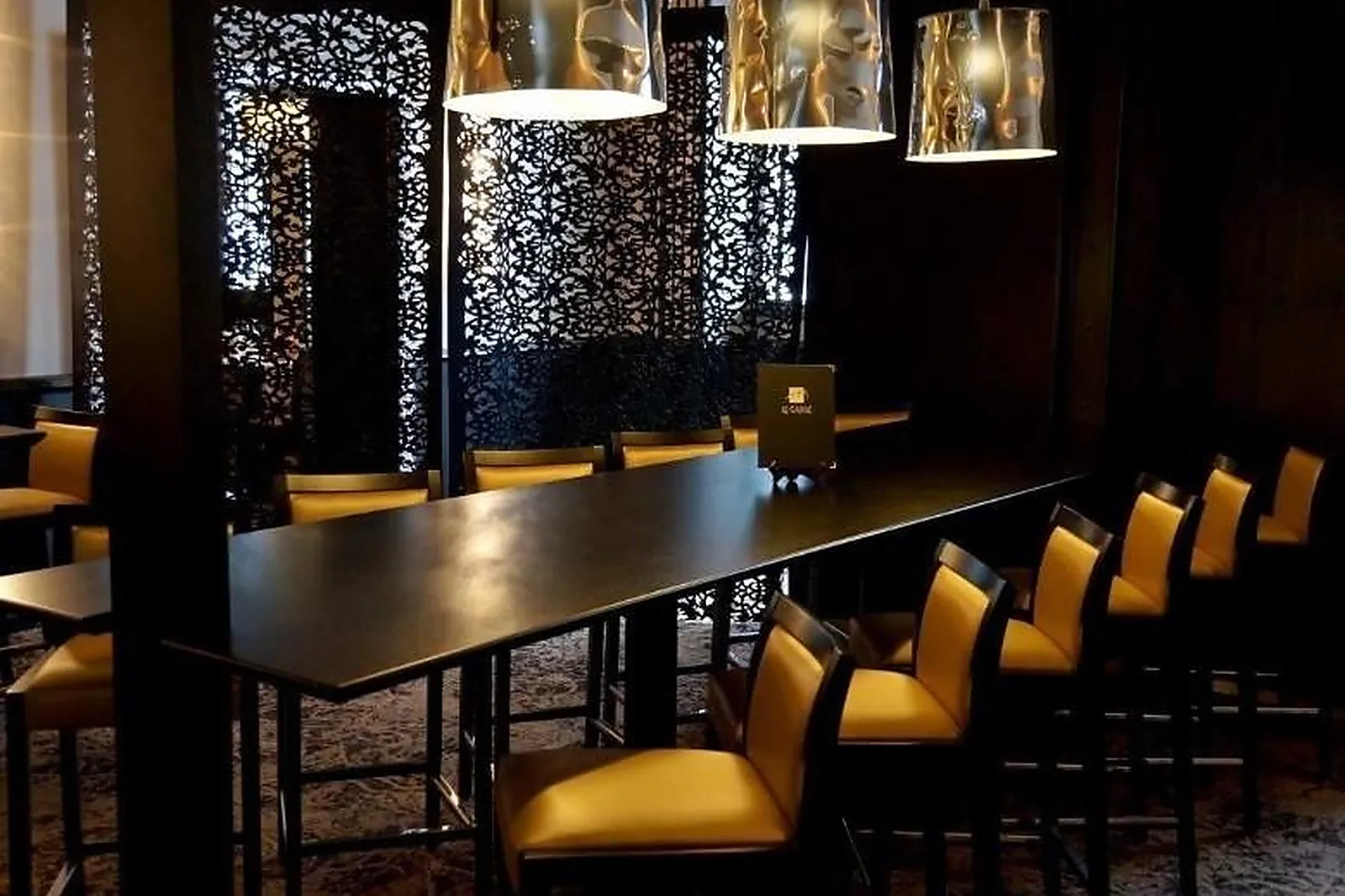 Lieux événementiels, AU MOUTON BLANC