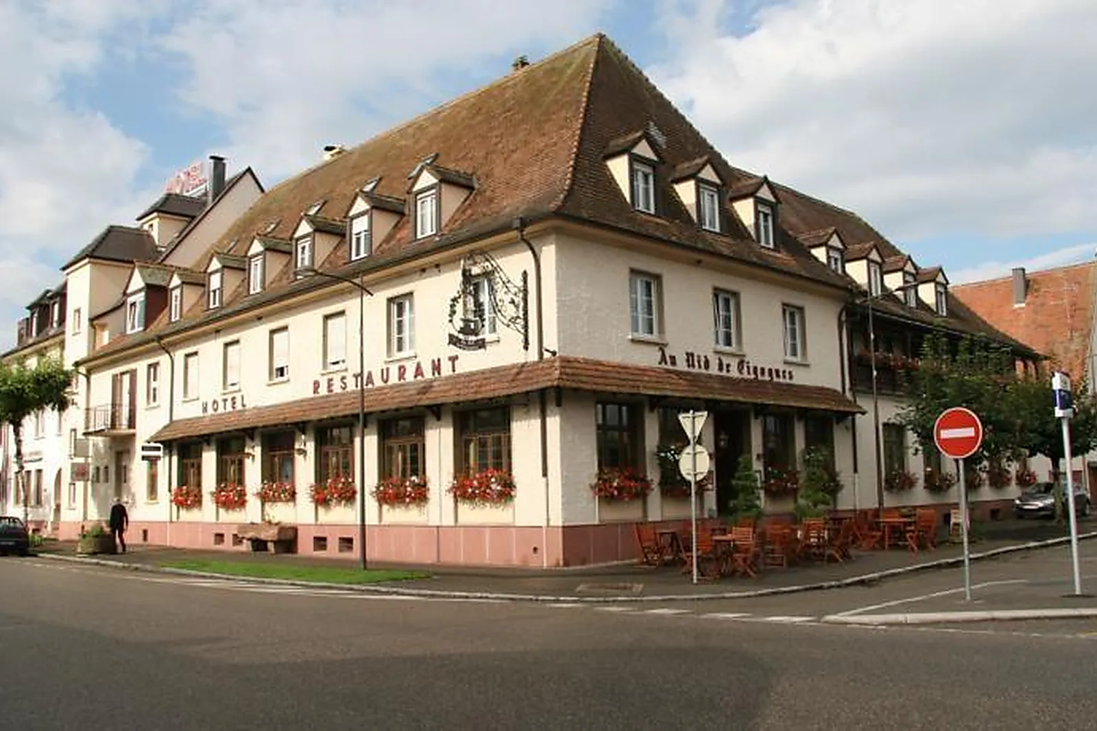 Lieux événementiels, AU NID DE CIGOGNES