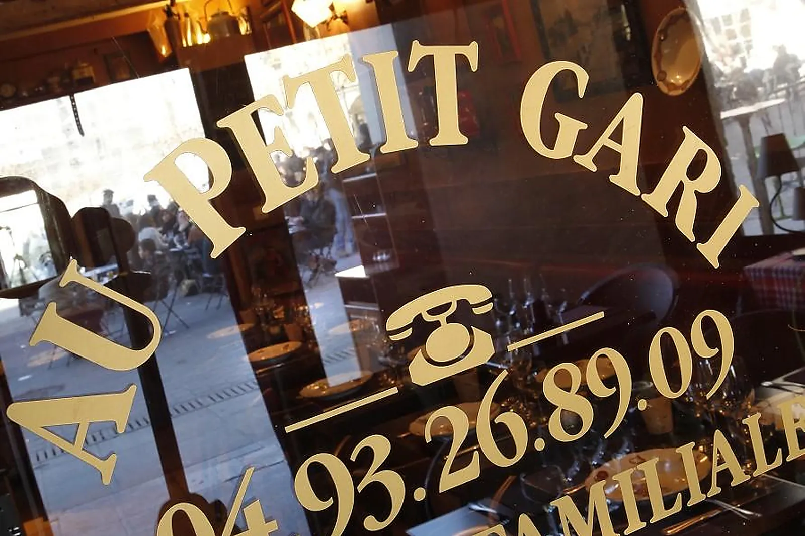 Lieux événementiels, AU PETIT GARI