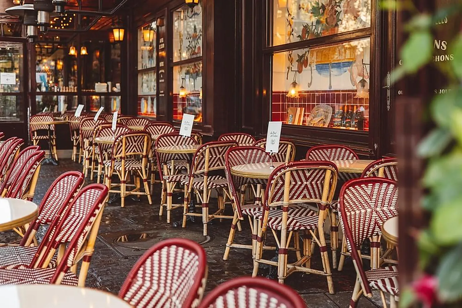 Lieux événementiels, AU PIED DE COCHON