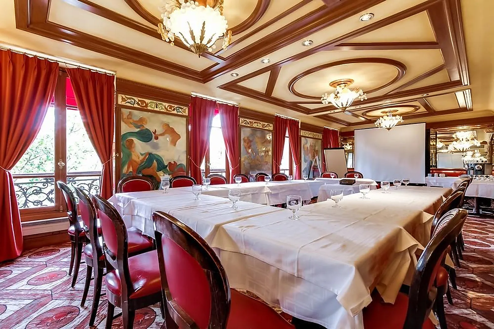 Lieux événementiels, AU PIED DE COCHON