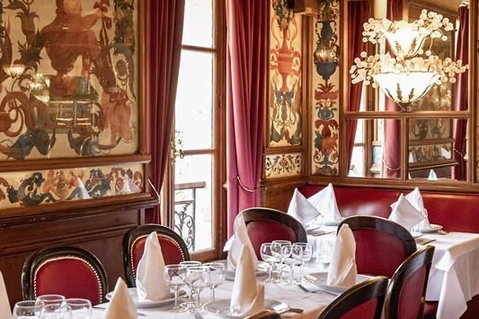 Lieux événementiels, AU PIED DE COCHON