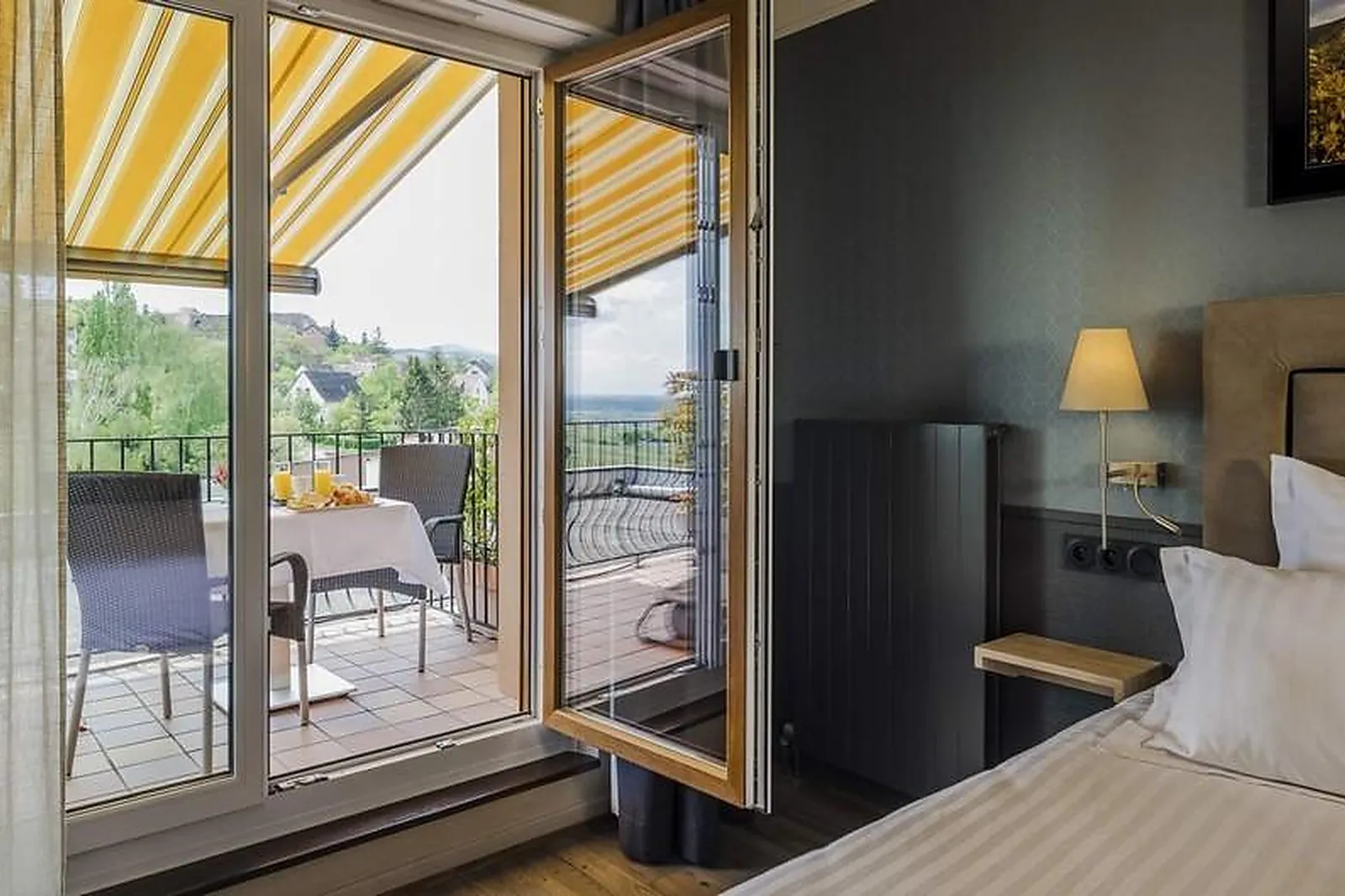 Lieux événementiels, AU RIESLING