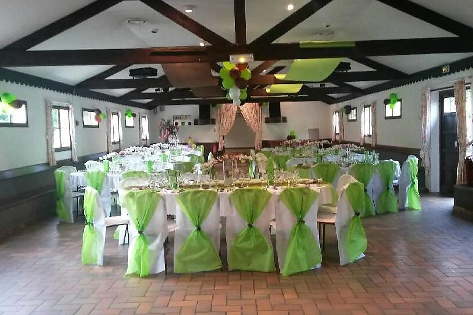 Lieux événementiels, AU VIEUX MOULIN