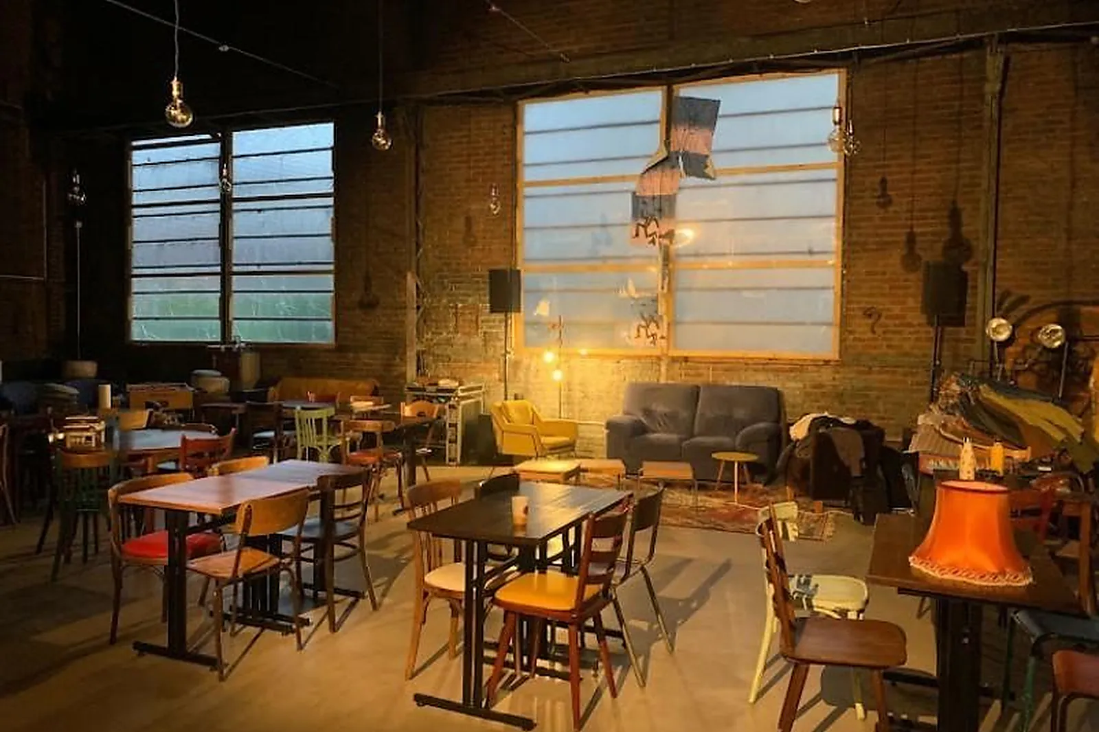 Lieux événementiels, AU FIL DU RAIL