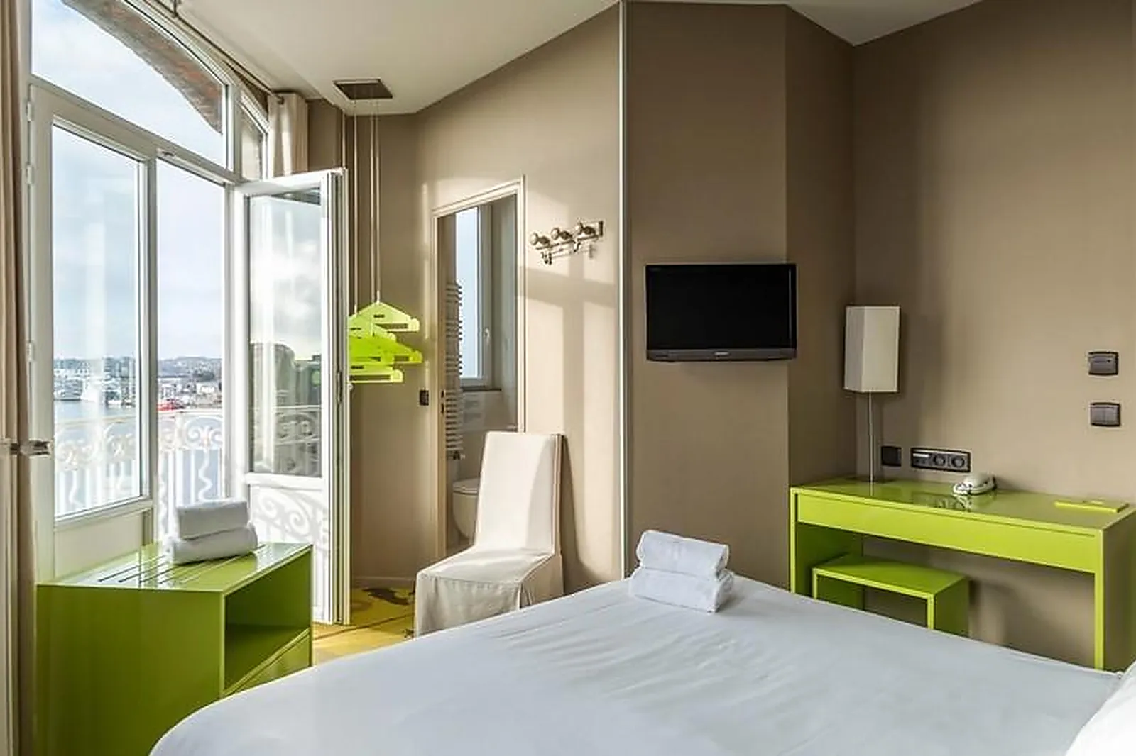 Lieux événementiels, AUBADE HÔTEL