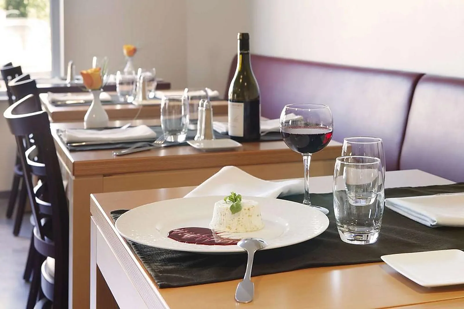 Lieux événementiels, AUBERGE BRESSANE DE BUELLAS