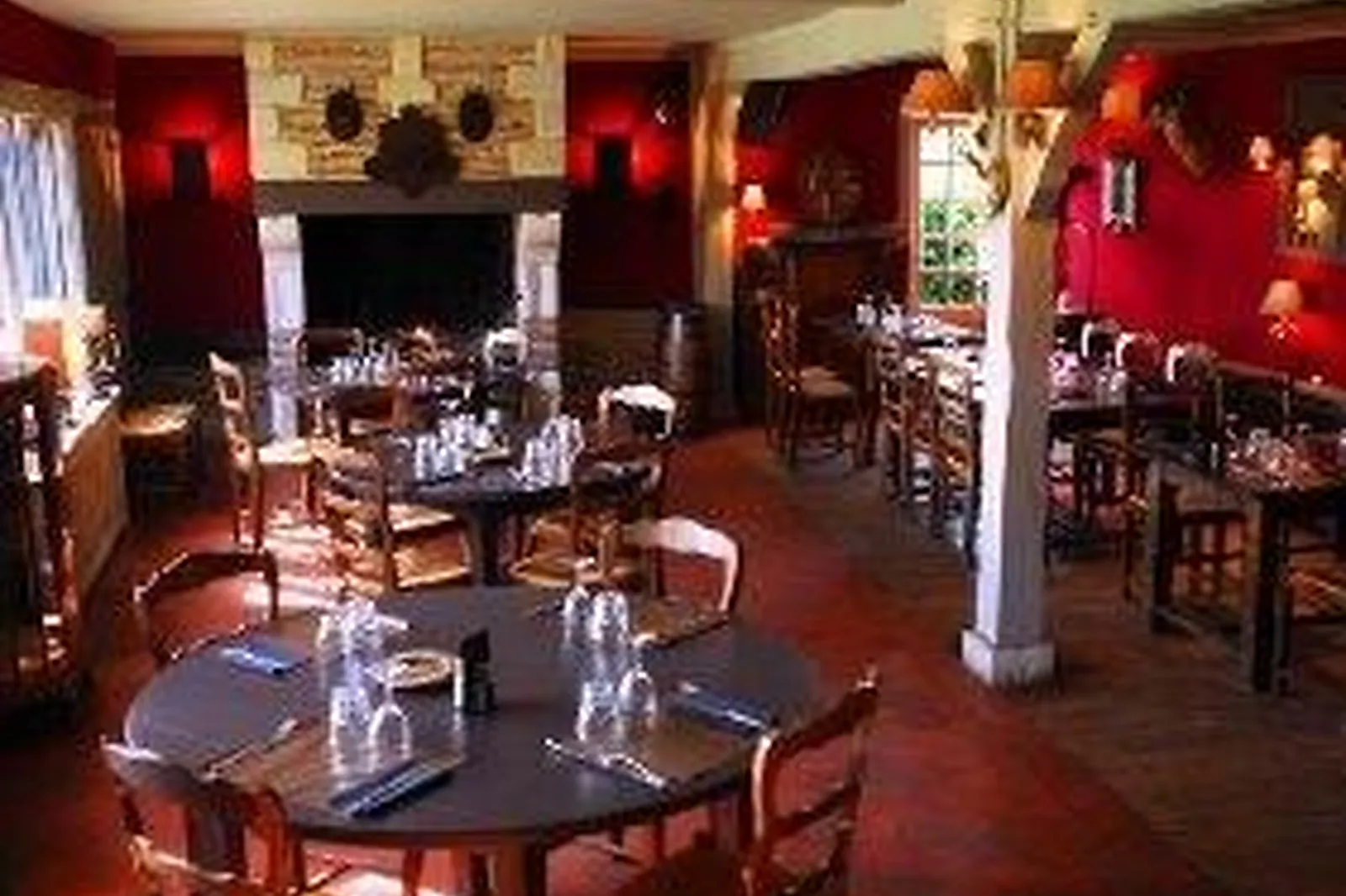 Lieux événementiels, AUBERGE DES DEUX TONNEAUX