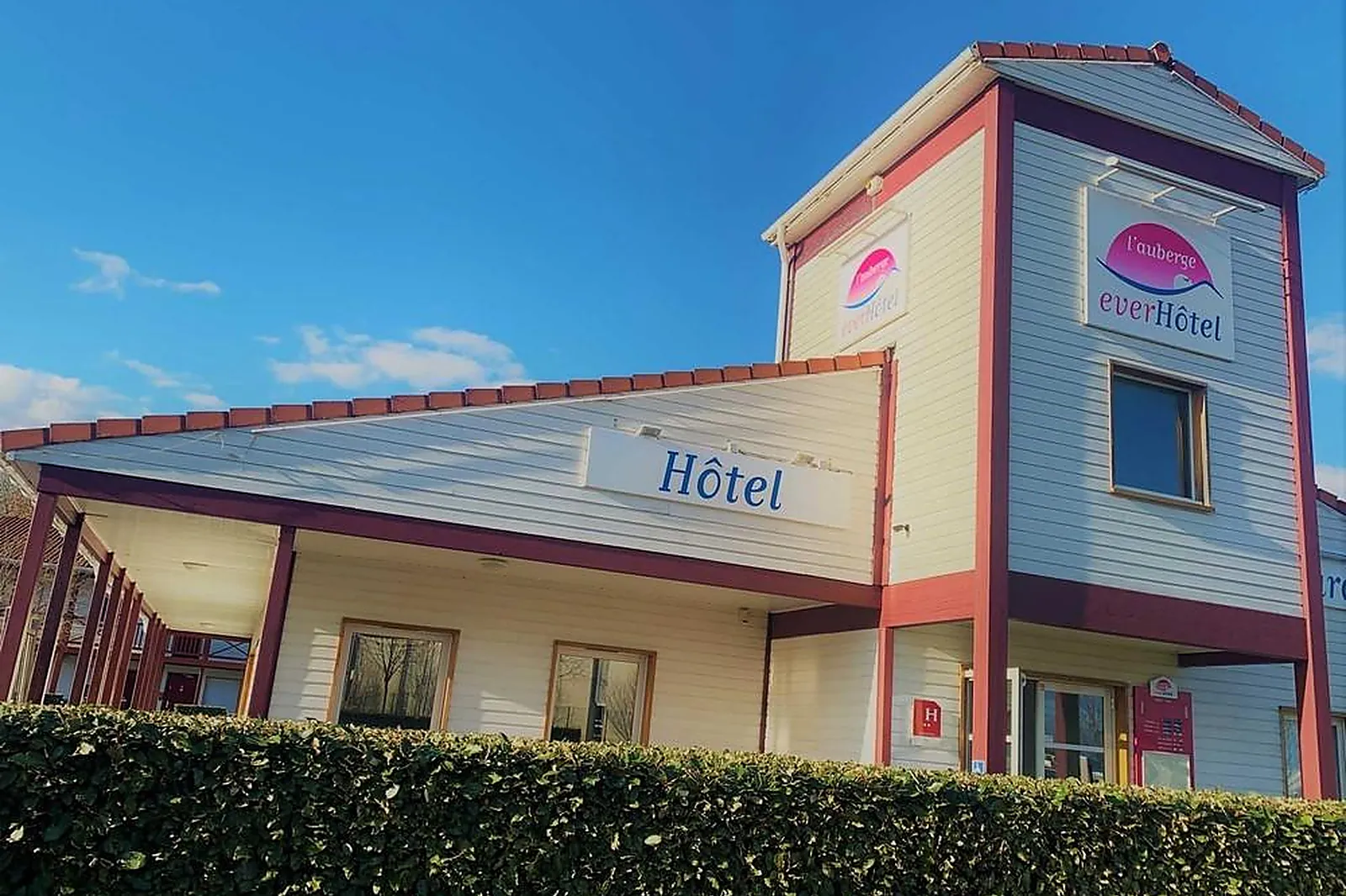 Lieux événementiels, AUBERGE EVERHÔTEL