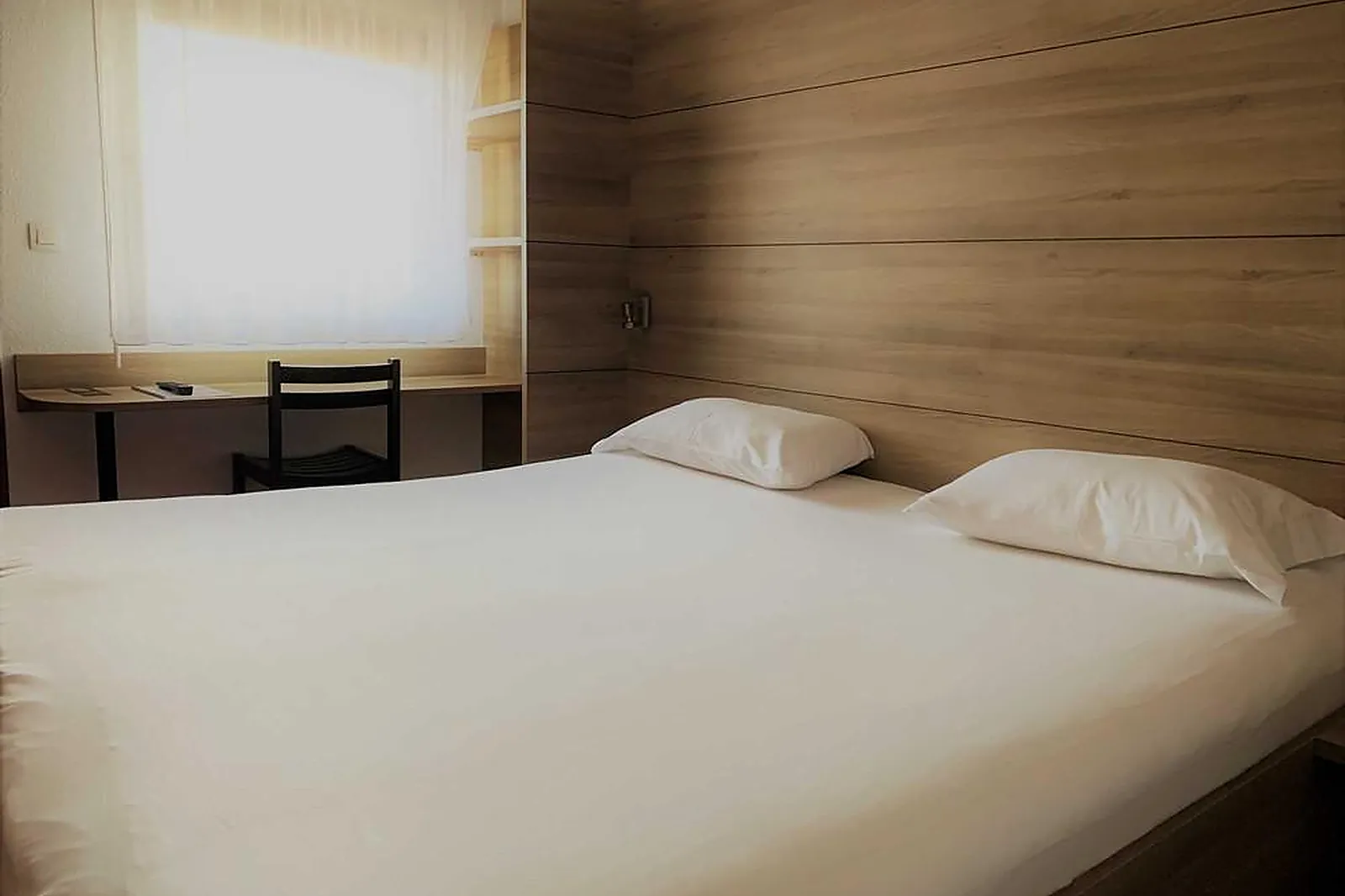 Lieux événementiels, AUBERGE EVERHÔTEL