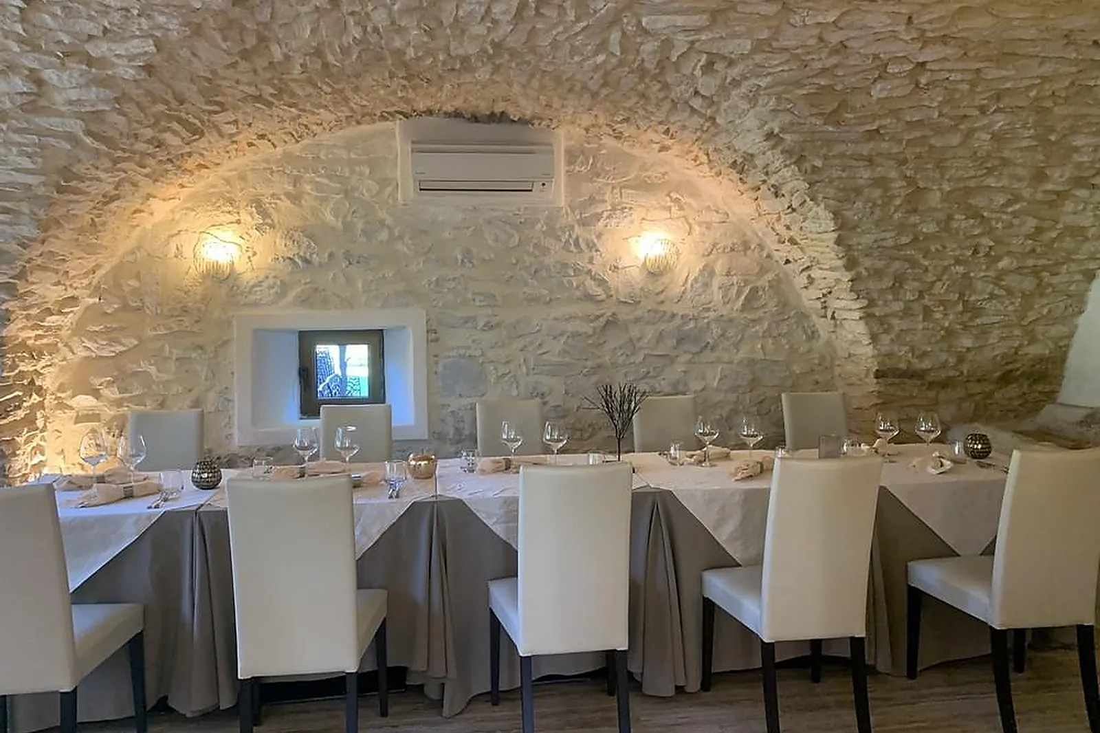 Lieux événementiels, AUBERGE GARDOISE