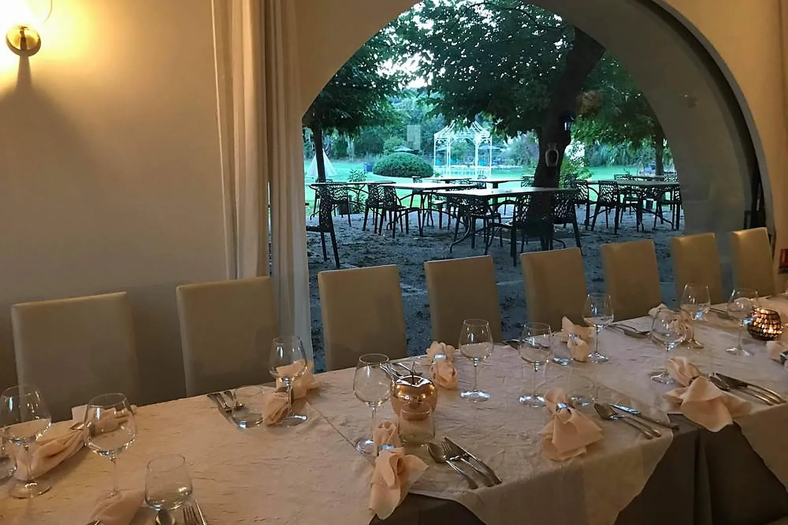 Lieux événementiels, AUBERGE GARDOISE