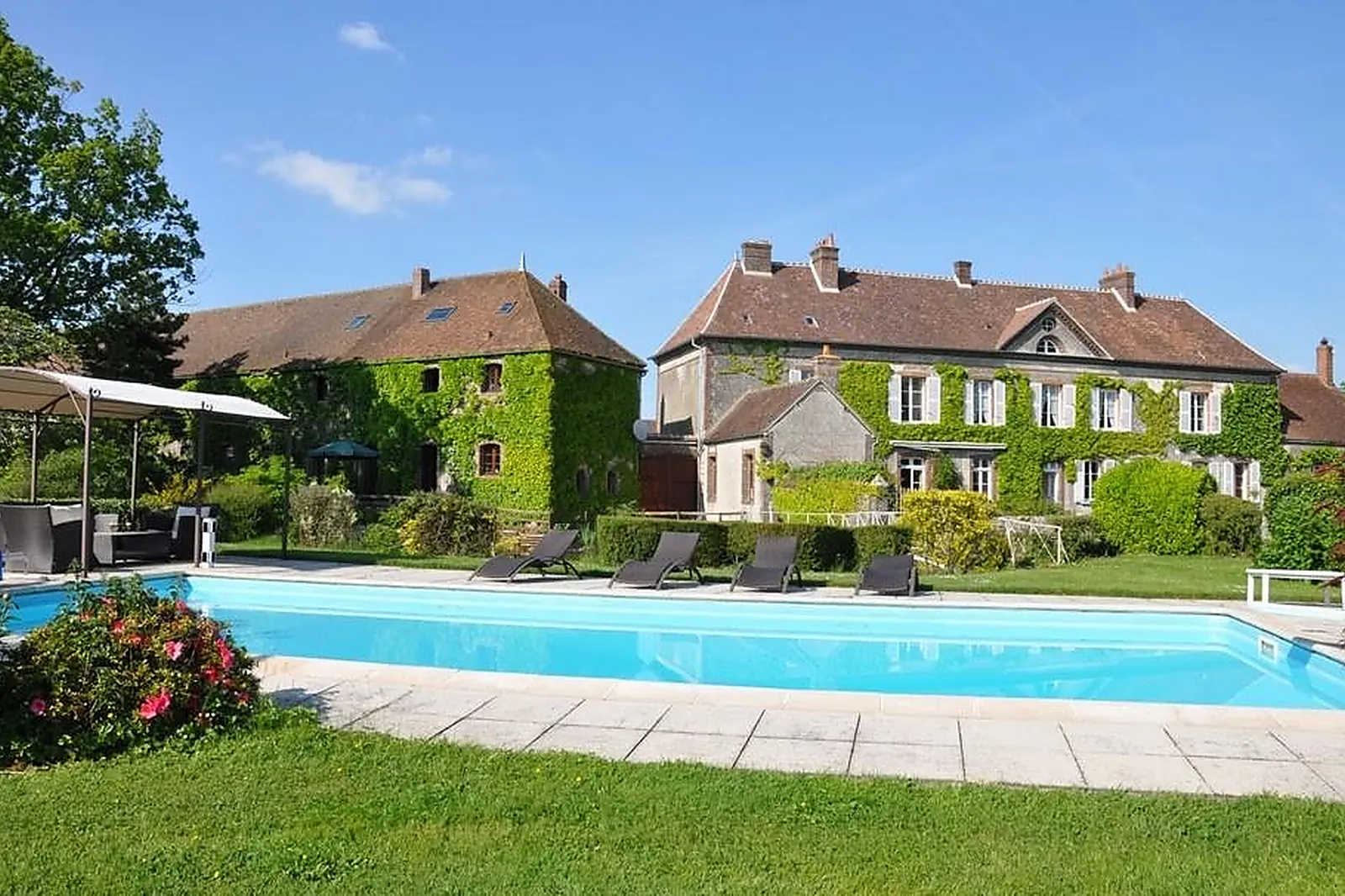 Lieux événementiels, AUBERGE GRAND MAISON