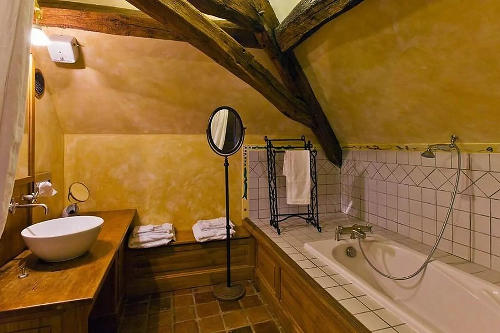 Lieux événementiels, AUBERGE LA BEURSADIÈRE