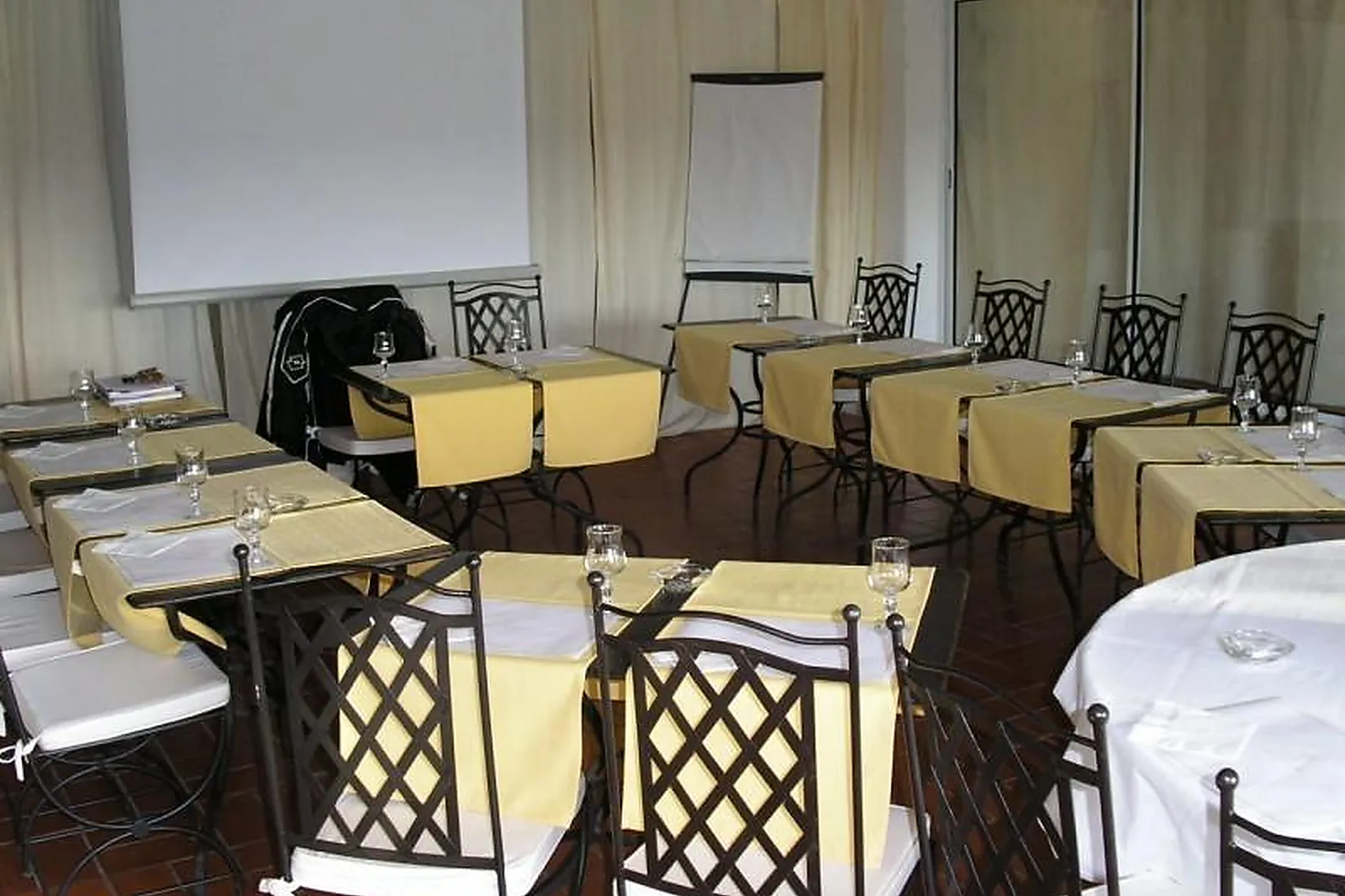 Lieux événementiels, AUBERGE LA TUILIÈRE