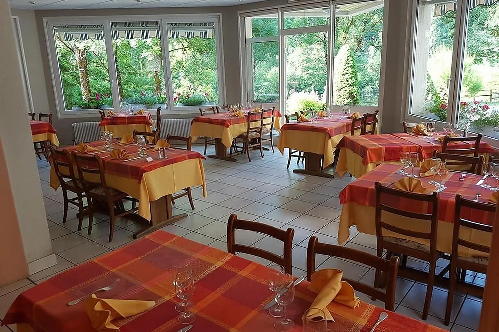 Lieux événementiels, AUBERGE LE MOULIN DU PLAIN