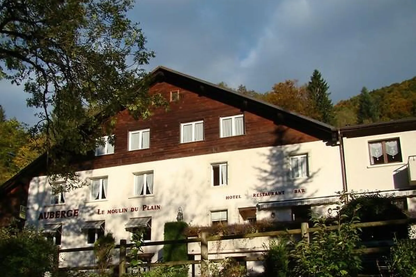 Lieux événementiels, AUBERGE LE MOULIN DU PLAIN