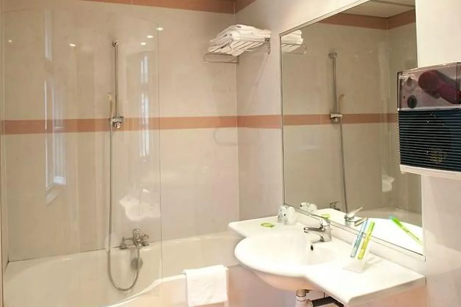 Lieux événementiels, AUBERGE SAINT PIERRE