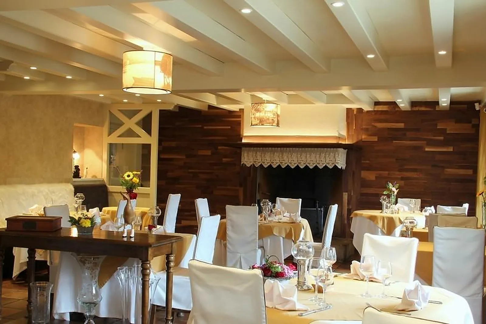 Lieux événementiels, AUBERGE DE BRECA