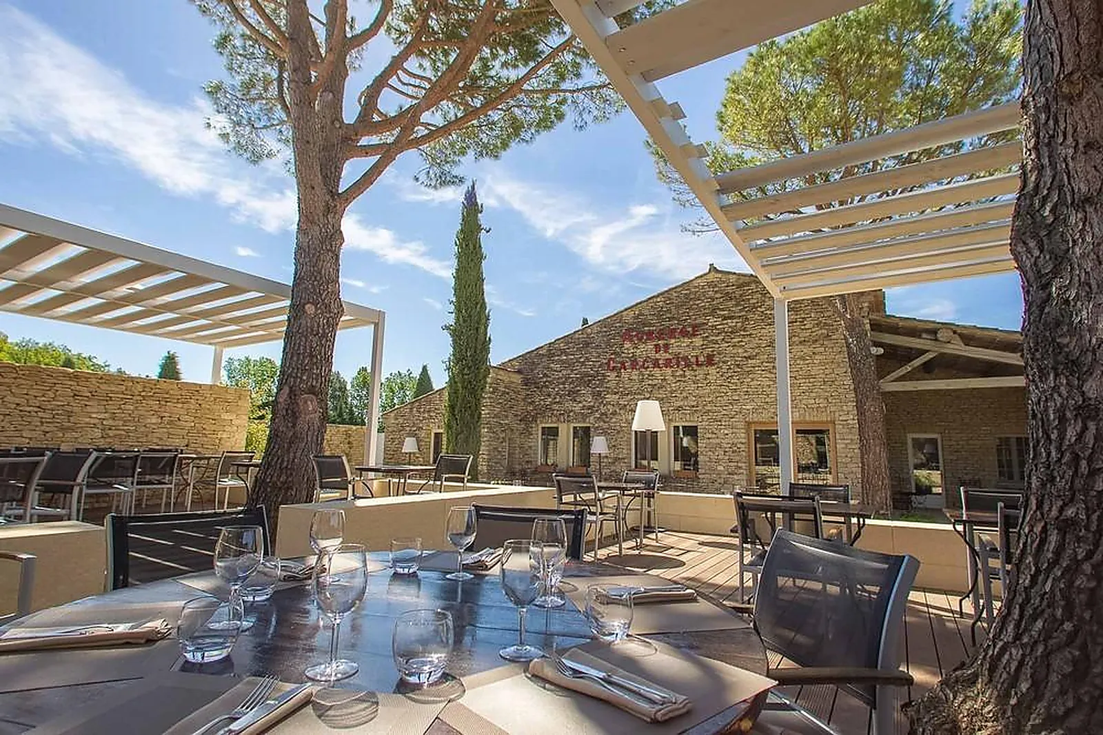 Lieux événementiels, AUBERGE DE CARCARILLE