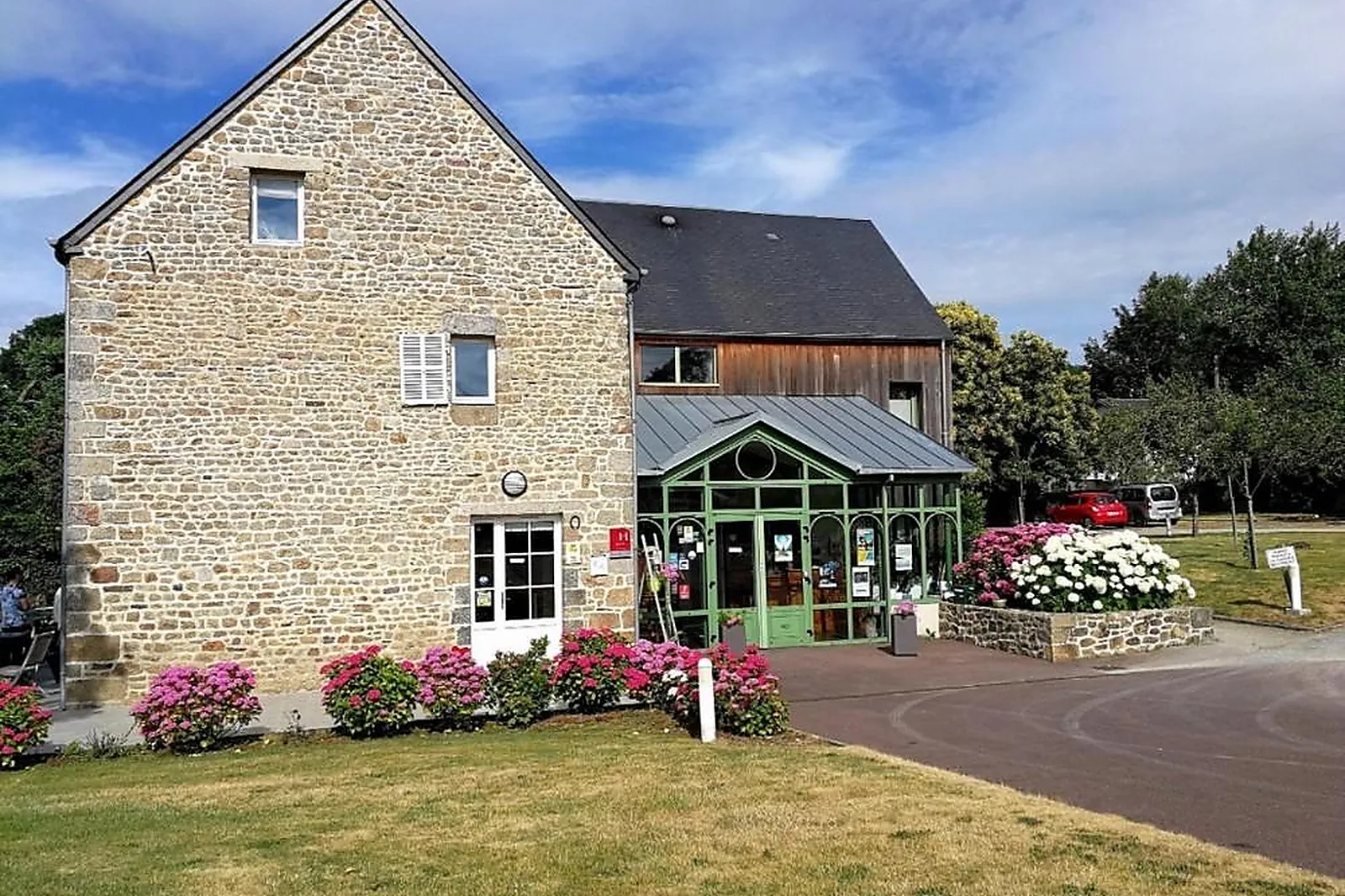 Lieux événementiels, AUBERGE DE CAROLLES