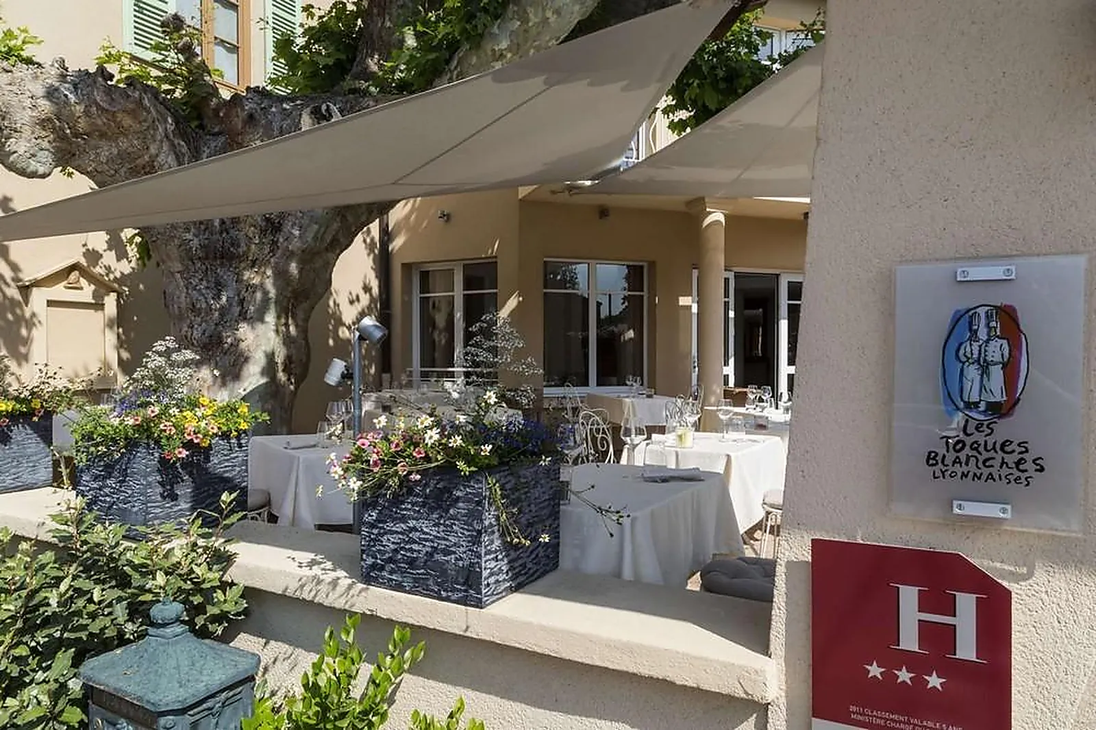 Lieux événementiels, AUBERGE DE CLOCHEMERLE