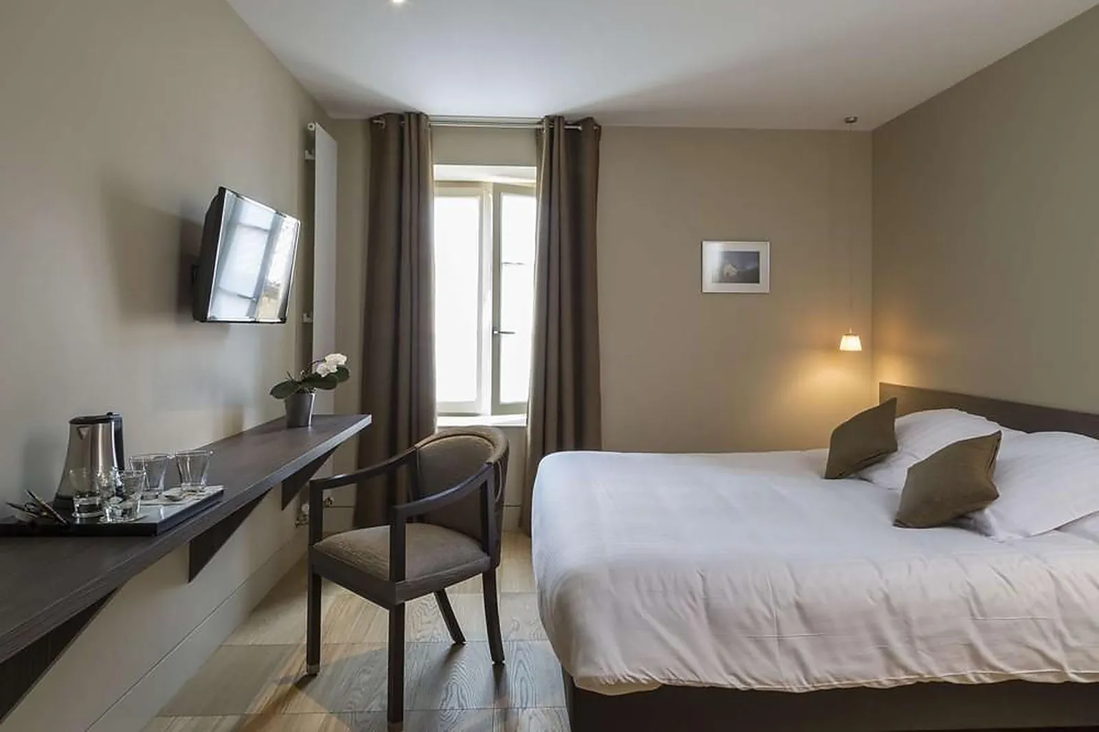 Lieux événementiels, AUBERGE DE CLOCHEMERLE