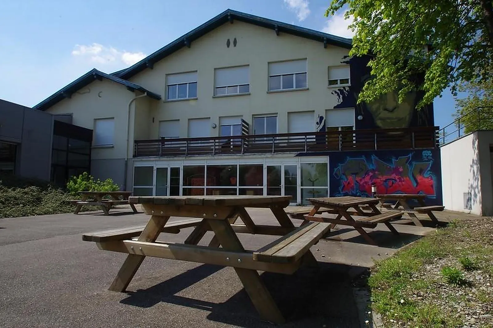 Lieux événementiels, AUBERGE DE JEUNESSE