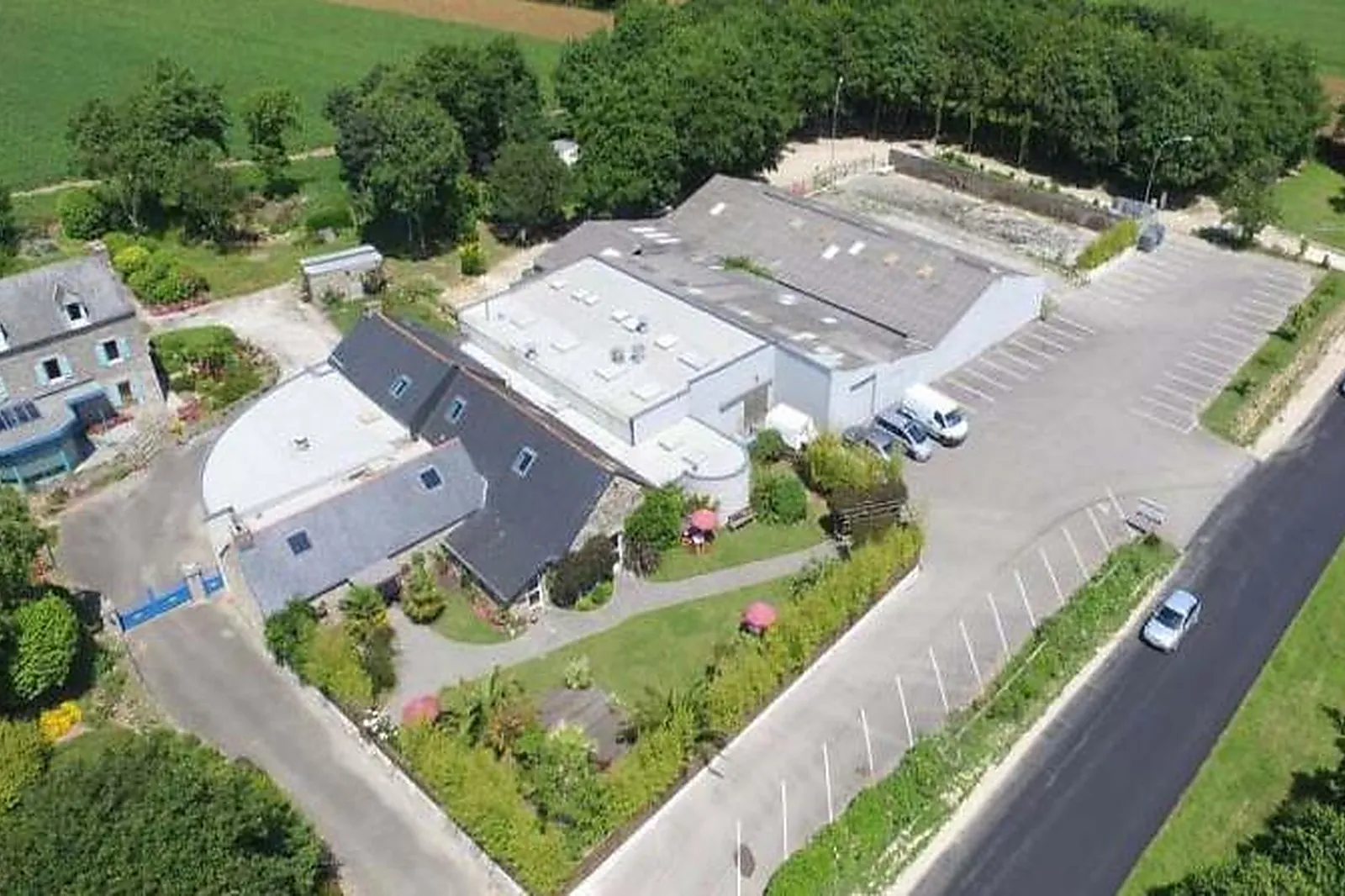 Lieux événementiels, AUBERGE DE KÉRONVEL