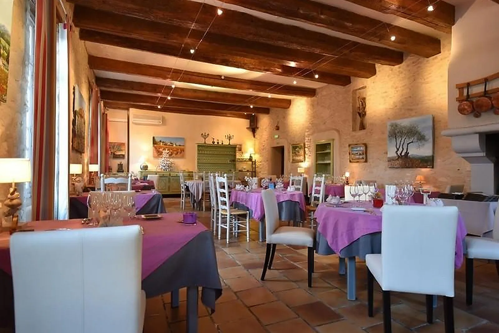 Lieux événementiels, AUBERGE DE TAVEL