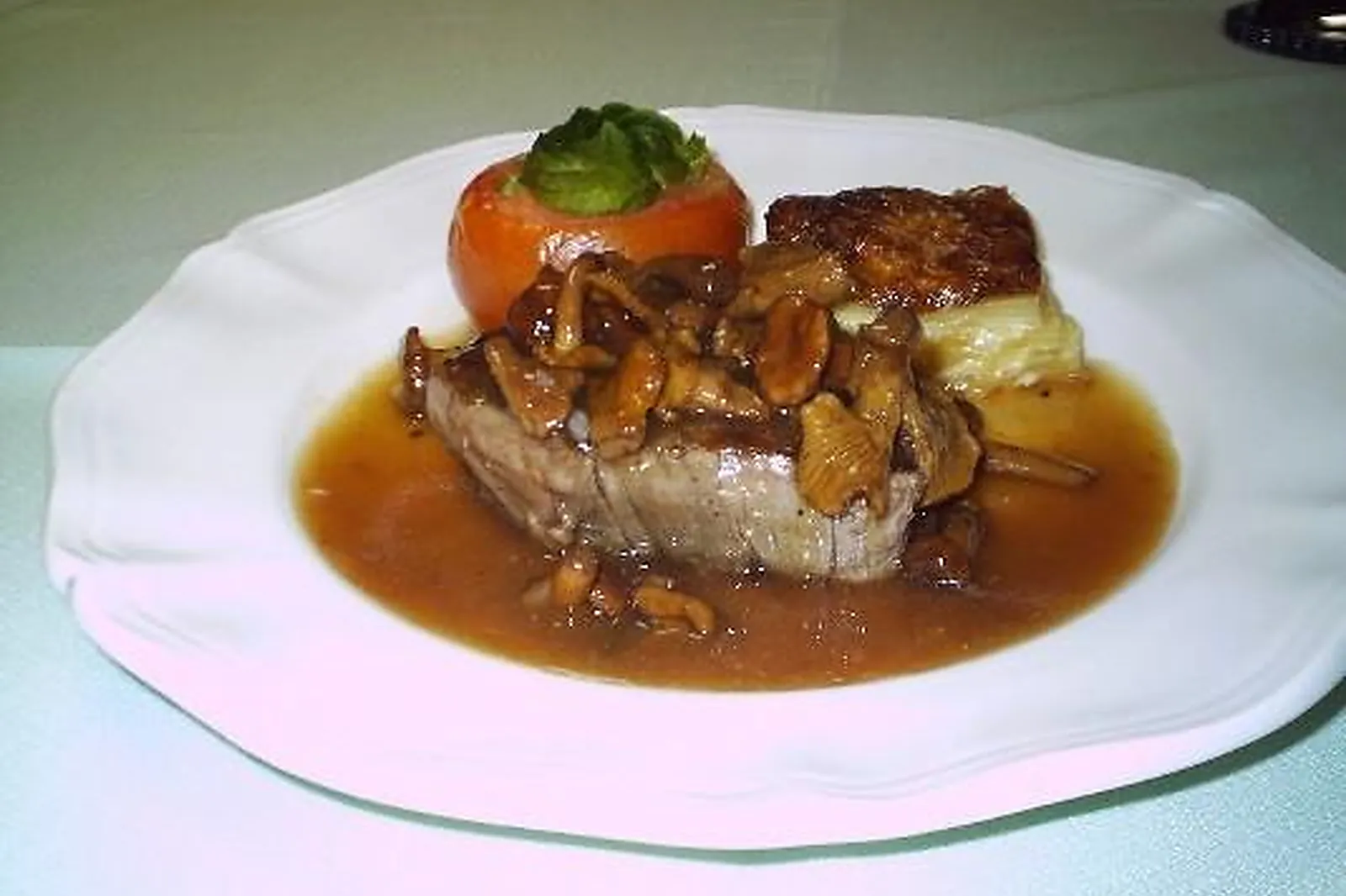 Lieux événementiels, AUBERGE DE LA FORÊT