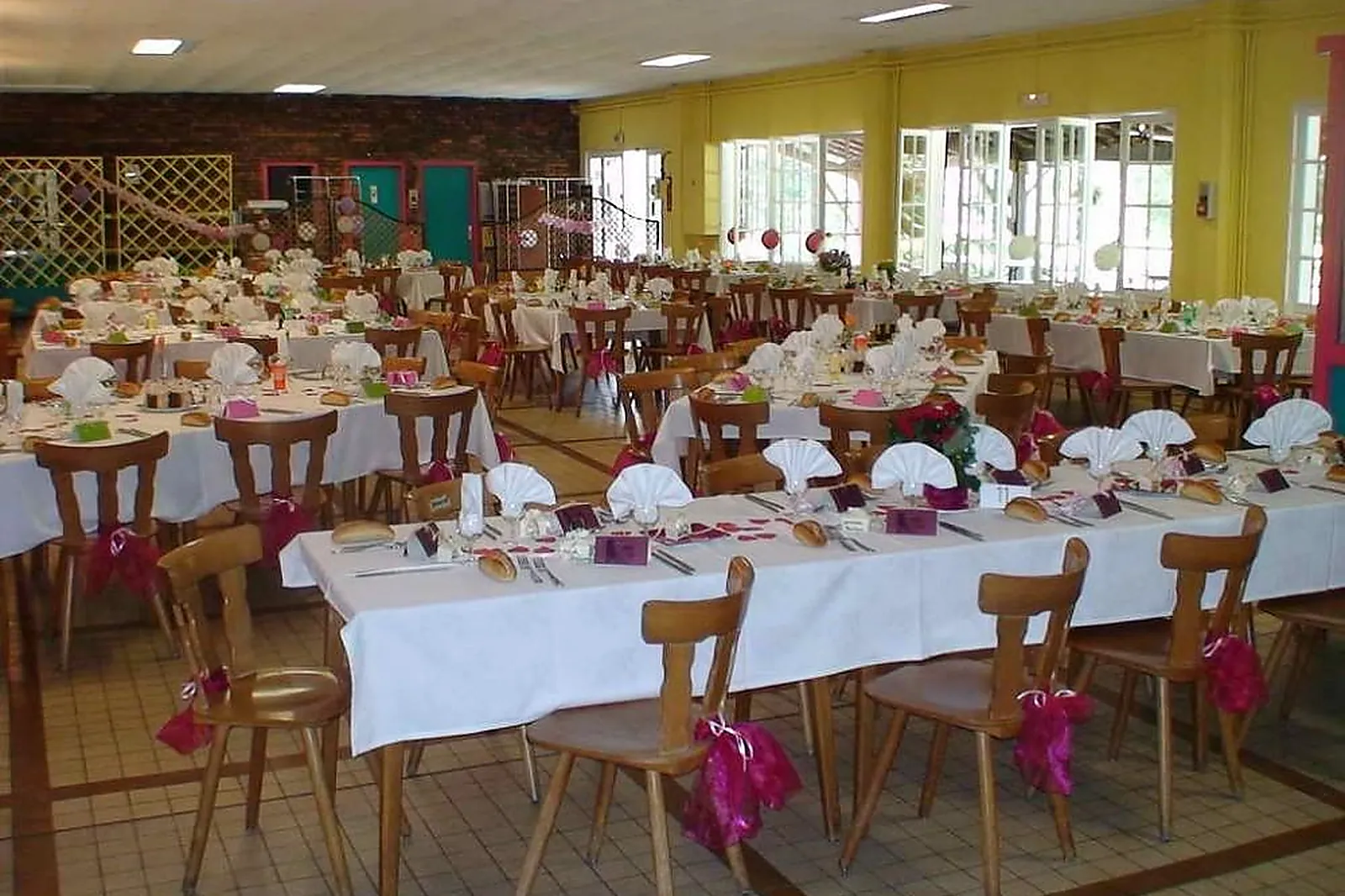 Lieux événementiels, AUBERGE DE LA FORÊT