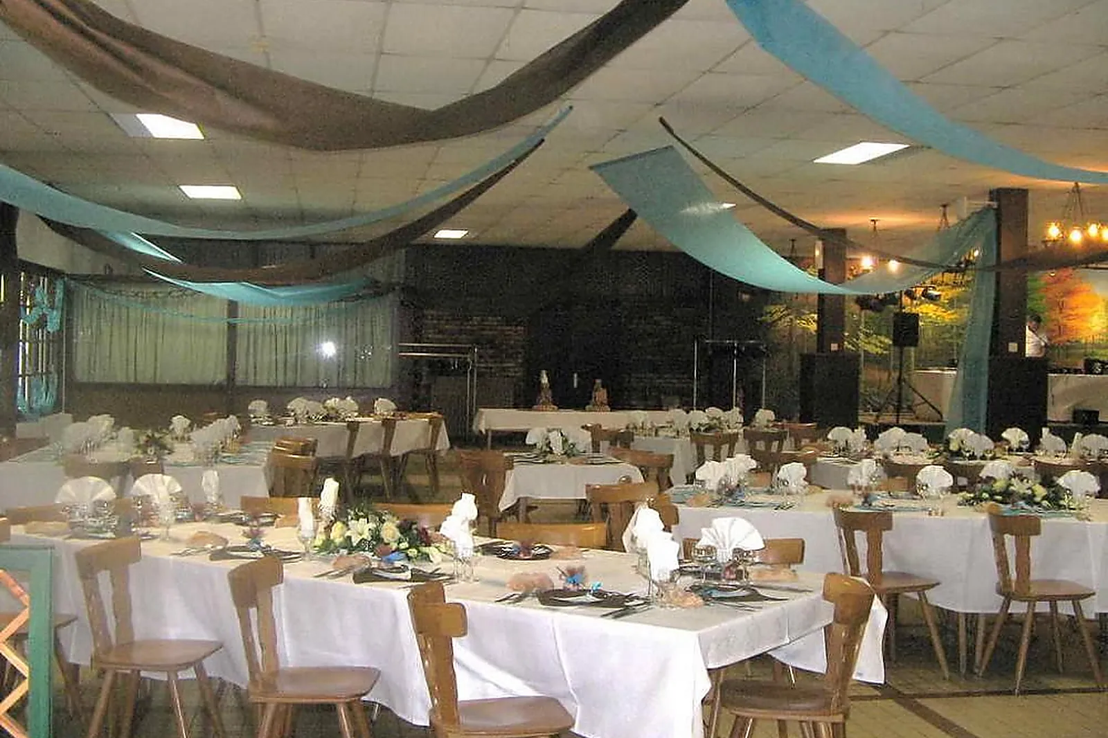 Lieux événementiels, AUBERGE DE LA FORÊT