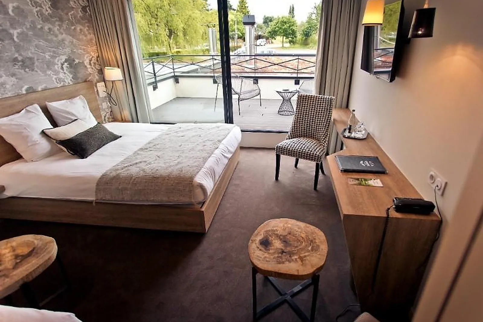 Lieux événementiels, AUBERGE DE LA HARDOUINAIS