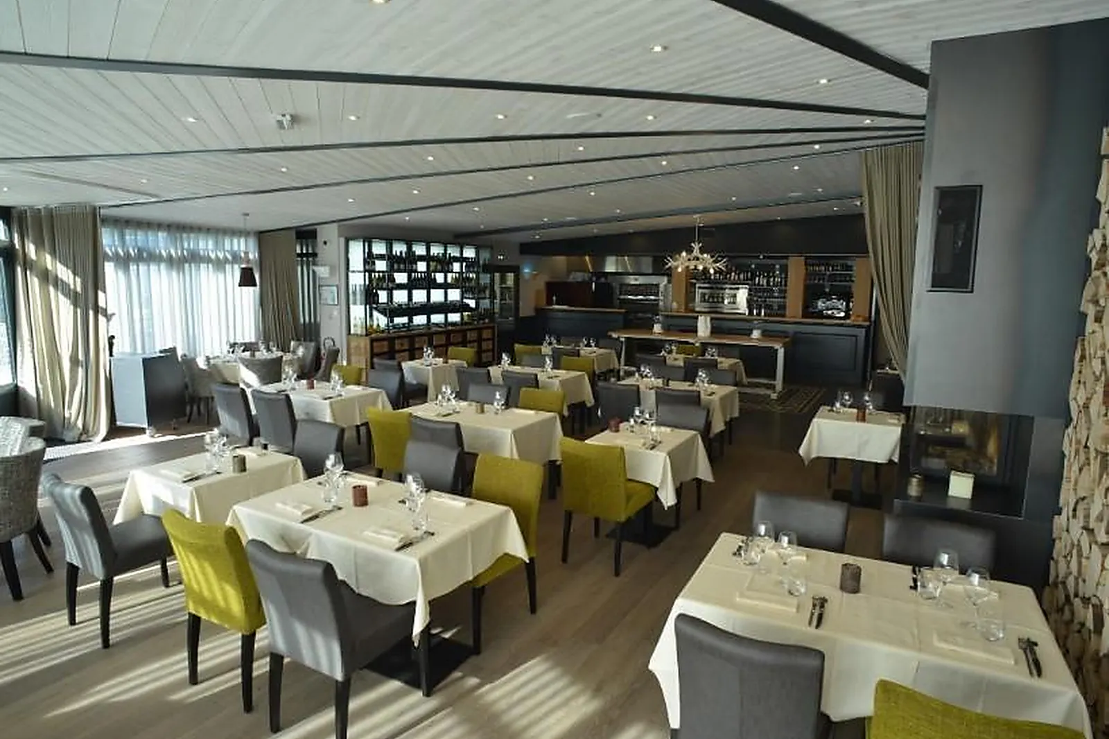 Lieux événementiels, AUBERGE DE LA HARDOUINAIS