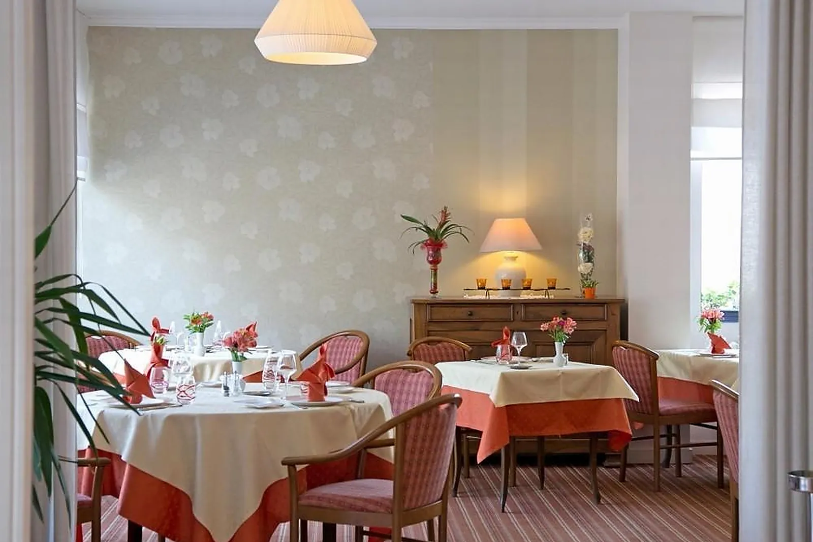 Lieux événementiels, AUBERGE DE LA ROSE