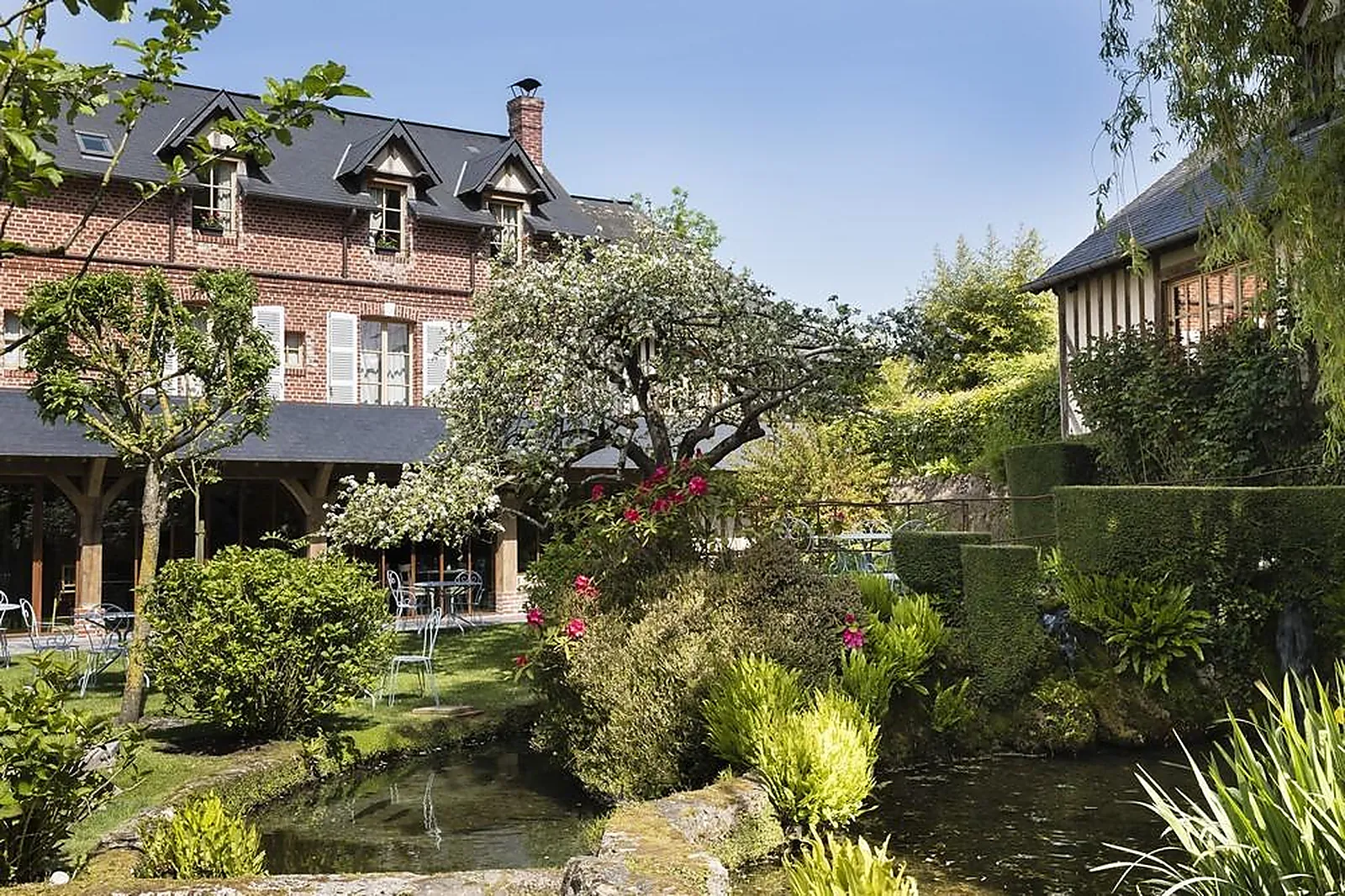 Lieux événementiels, AUBERGE DE LA SOURCE