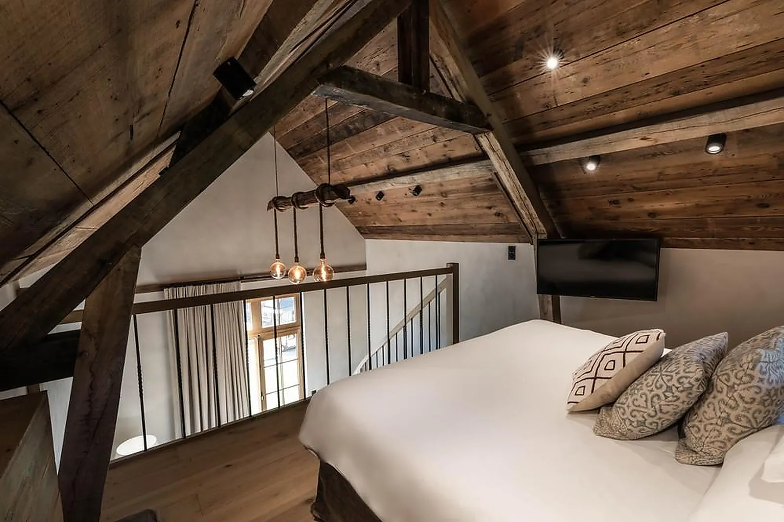 Lieux événementiels, AUBERGE DE LA SOURCE