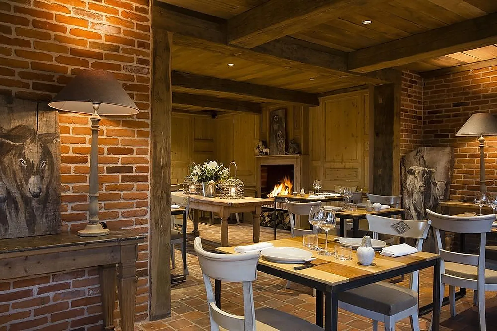 Lieux événementiels, AUBERGE DE LA SOURCE