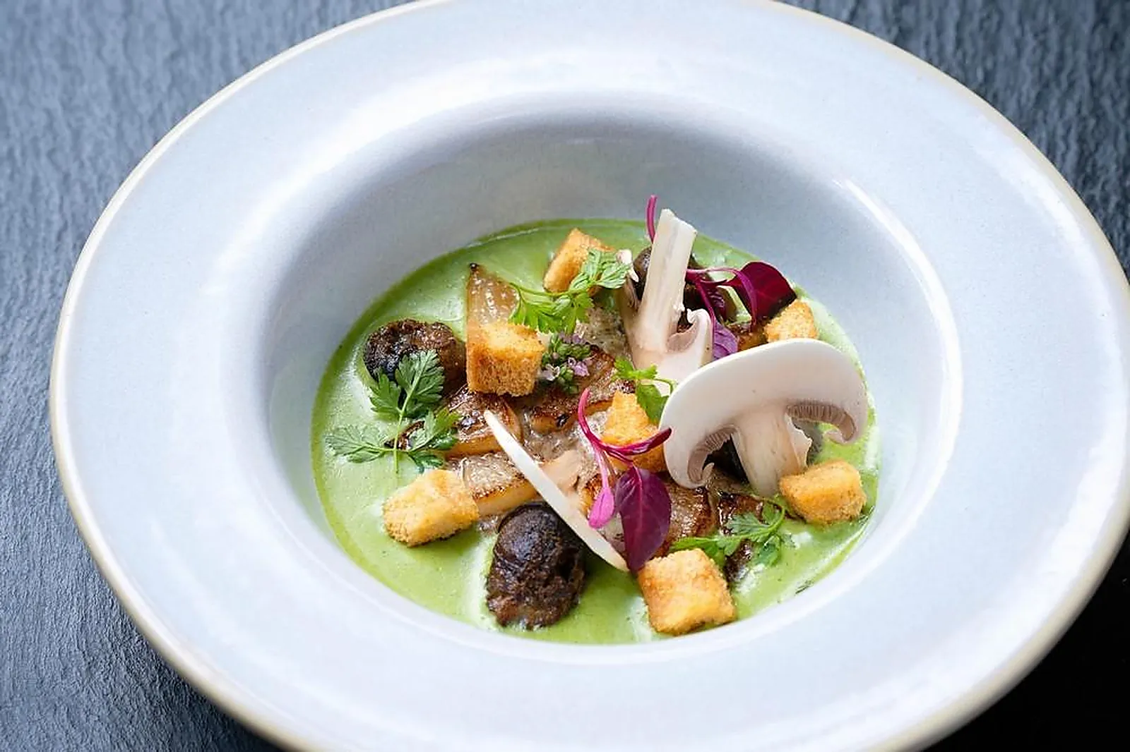 Lieux événementiels, AUBERGE DE LA SOURCE