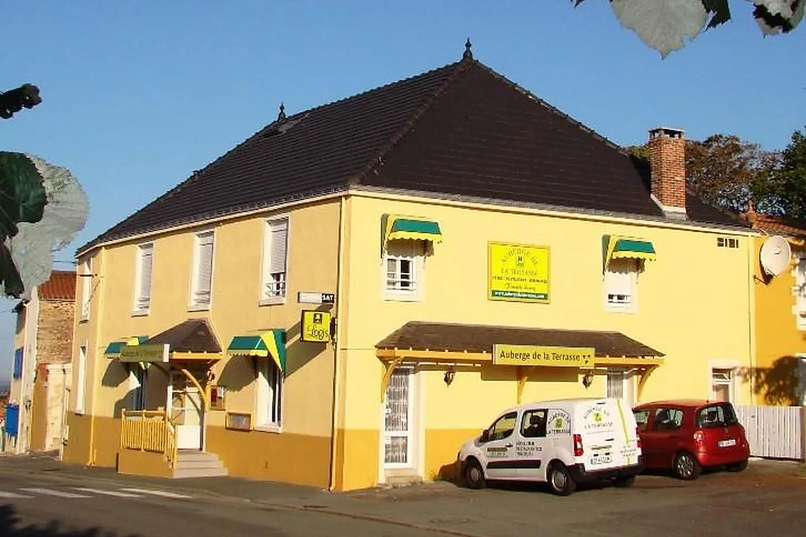 Lieux événementiels, AUBERGE DE LA TERRASSE LA CHATAIGNERAIE