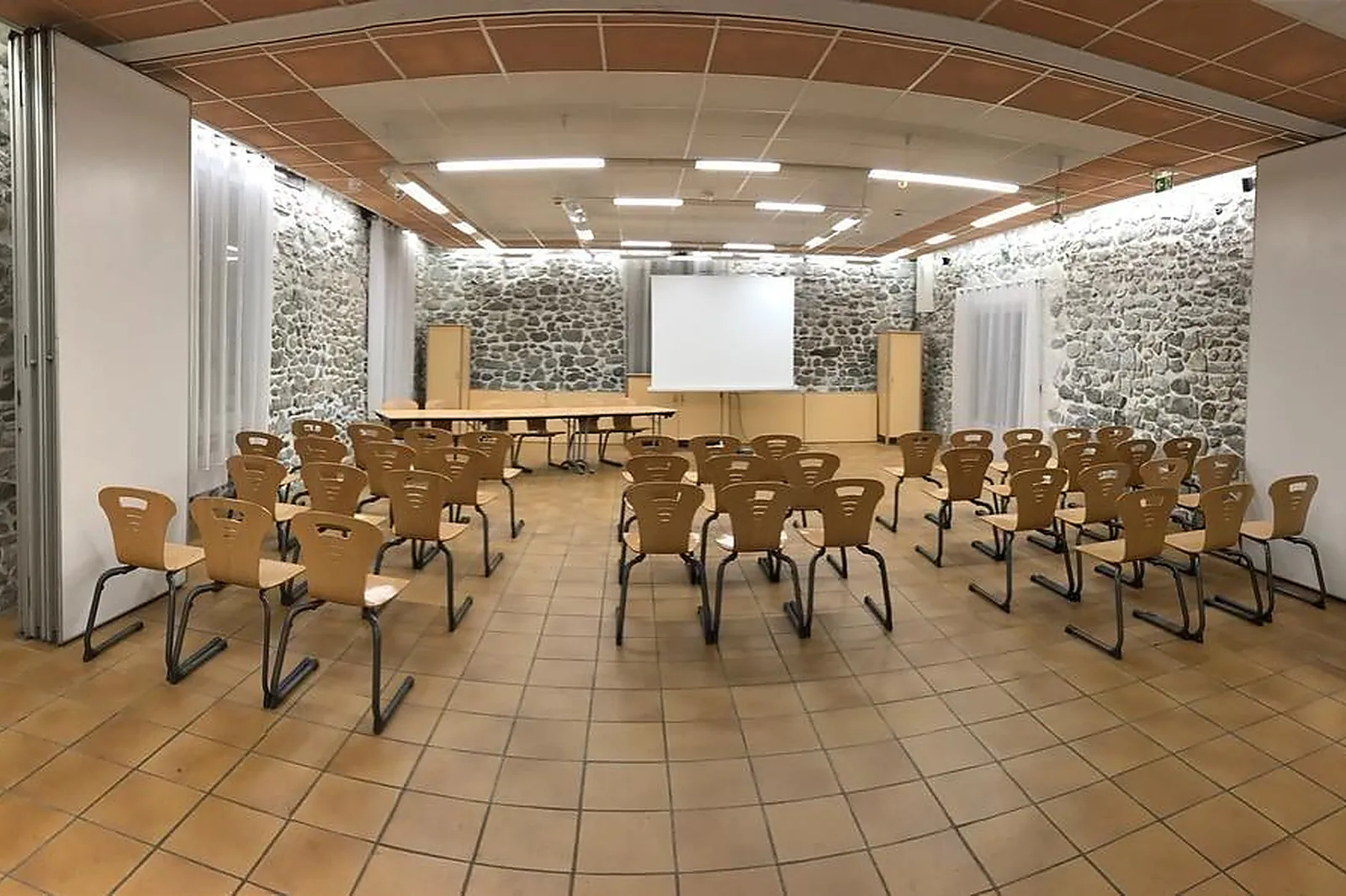 Lieux événementiels, AUBERGE DE LA VALLÉE D'OSSAU