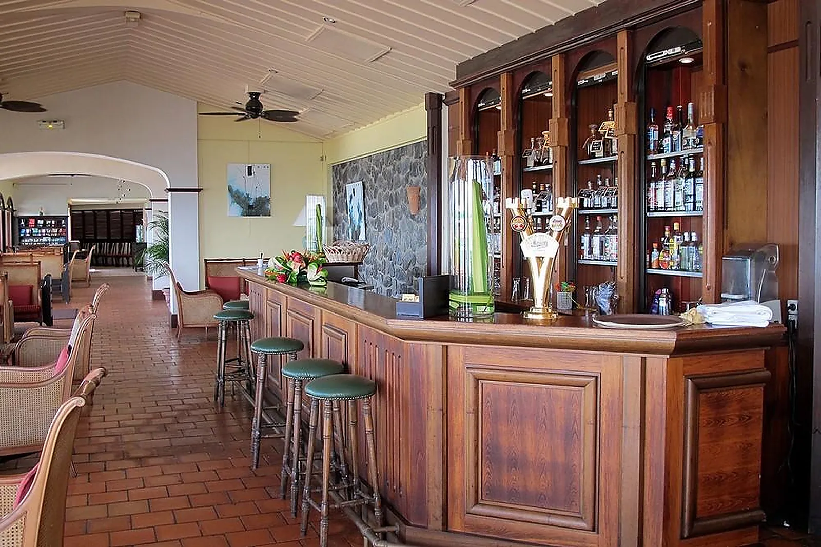 Lieux événementiels, AUBERGE DE LA VIEILLE TOUR